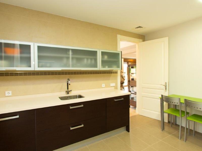 Chalet en venta  en Calle Montemayor, Marbella