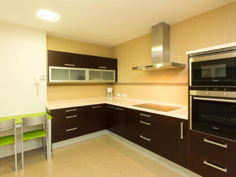 Chalet en venta  en Calle Montemayor, Marbella