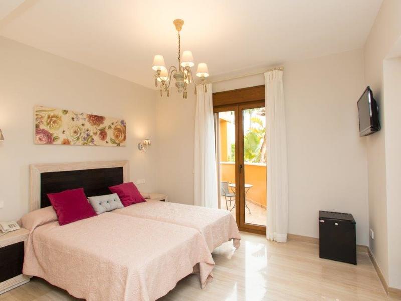 Chalet en venta  en Calle Montemayor, Marbella