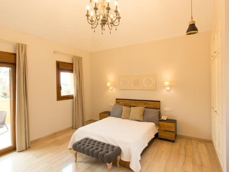 Chalet en venta  en Calle Montemayor, Marbella