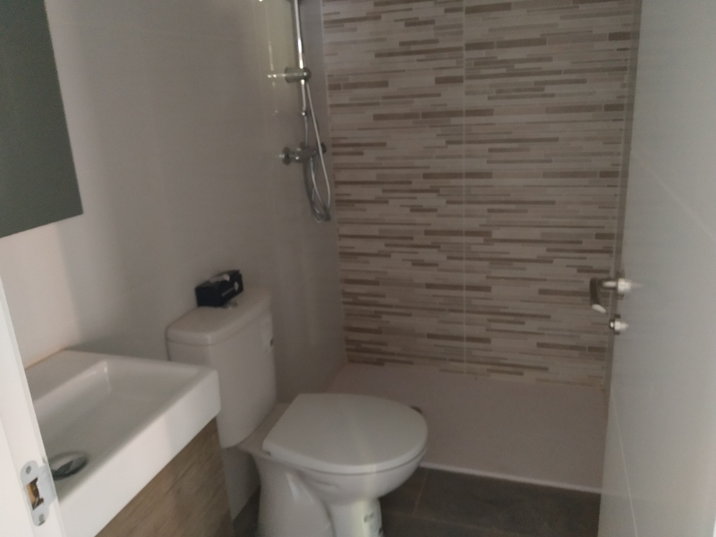 Apartamento en venta  en Avenida DELS PINARS, Valencia