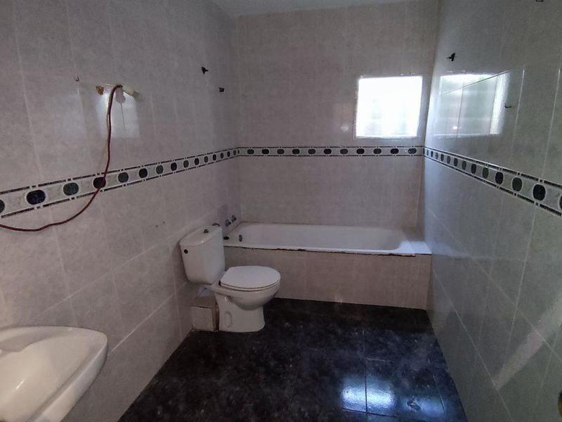 Casa en venta  en Calle LLAVERA, Montroy Casa en venta  en Calle LLAVERA, Montroy