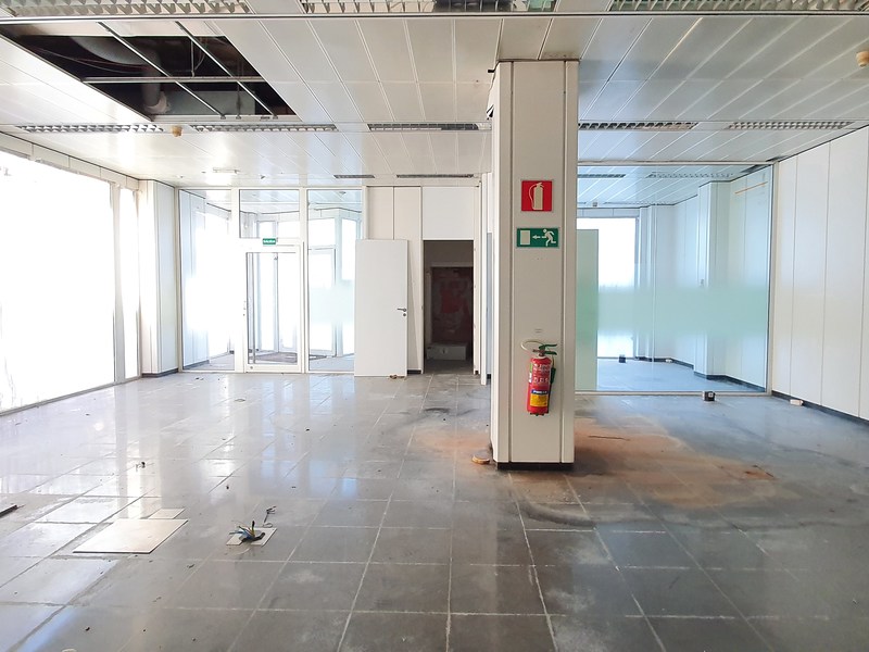 Local en venta  en Avenida LLEVANT, Beniparrell