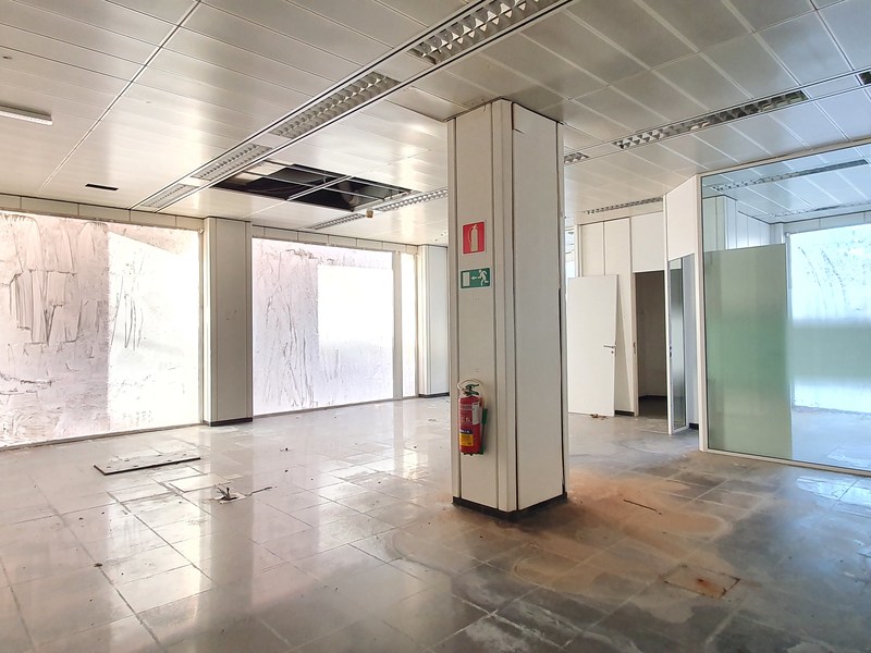 Local en venta  en Avenida LLEVANT, Beniparrell