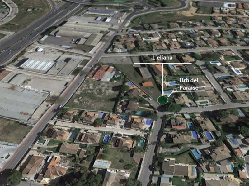 Suelo en venta  en Calle AVILA, L'Eliana