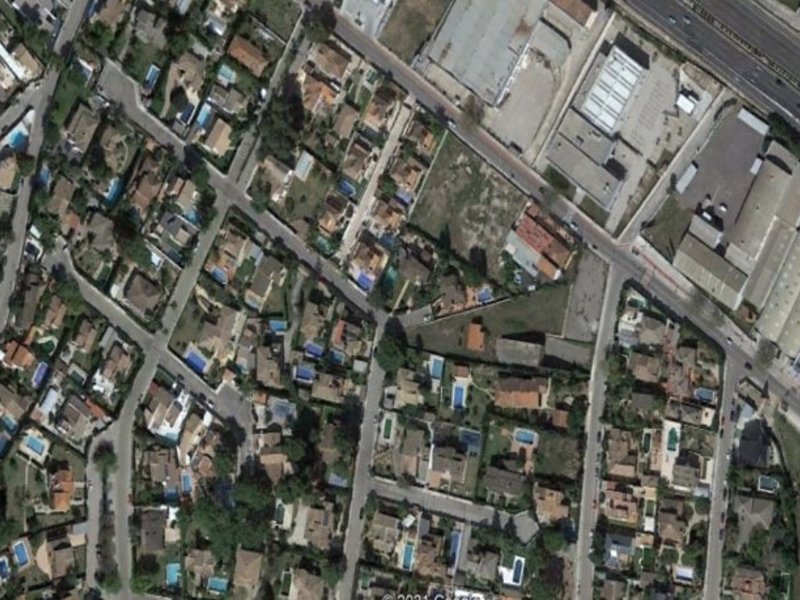 Suelo en venta  en Calle AVILA, L'Eliana