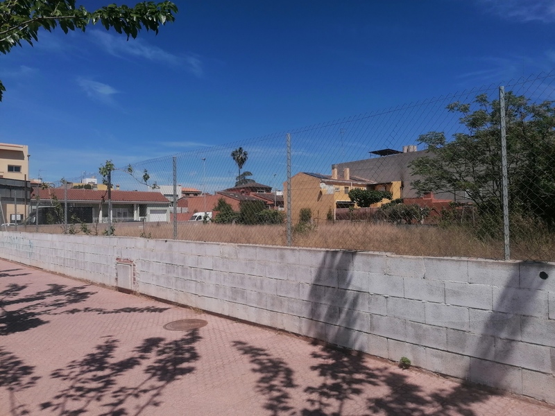 Suelo en venta  en Calle JOSE ITURBI, Alquerías del Niño Perdido