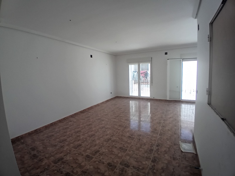 Chalet adosado en venta  en Calle RAMON RUBIAL, Castell de Castells