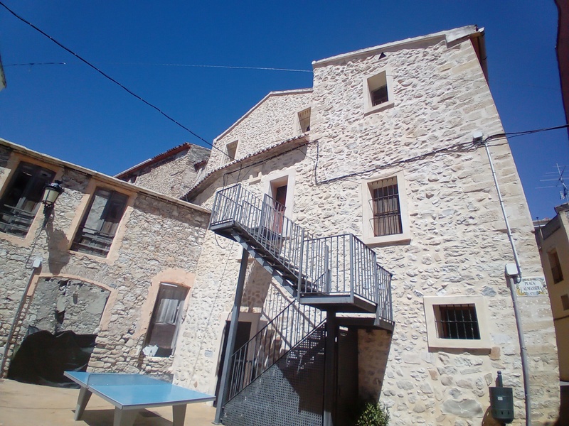 Chalet adosado en venta  en Calle RAMON RUBIAL, Castell de Castells