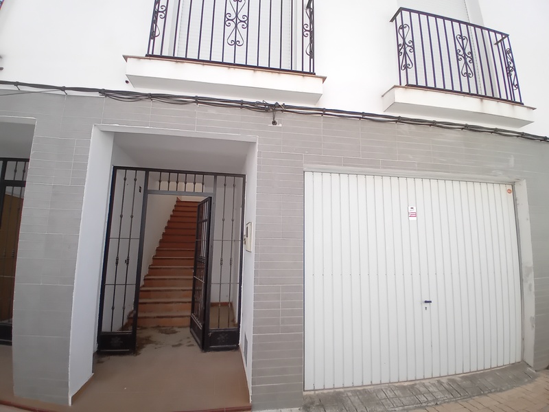 Chalet adosado en venta  en Calle RAMON RUBIAL, Castell de Castells