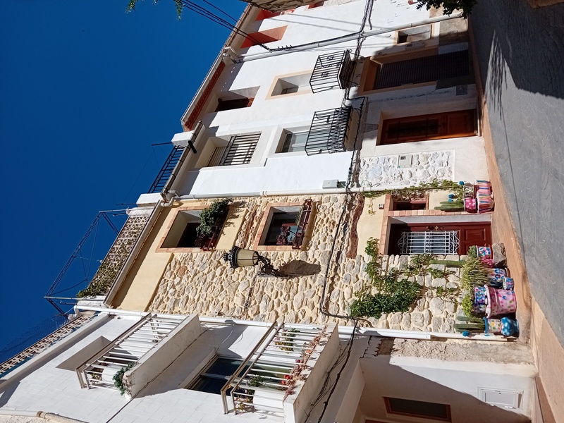 Chalet adosado en venta  en Calle RAMON RUBIAL, Castell de Castells