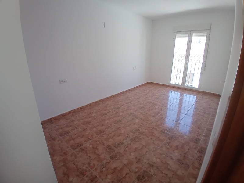 Chalet adosado en venta  en Calle RAMON RUBIAL, Castell de Castells
