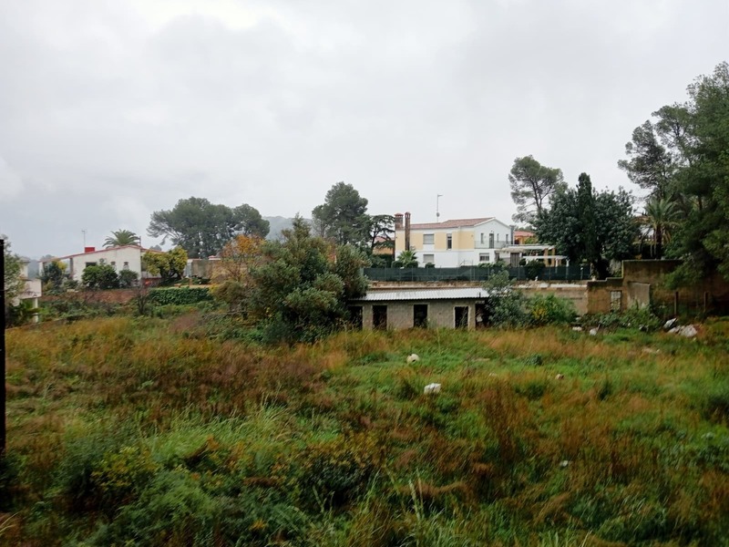 Suelo en venta  en Calle RIU TURIA, Montserrat