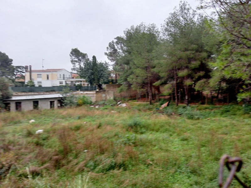 Suelo en venta  en Calle RIU TURIA, Montserrat