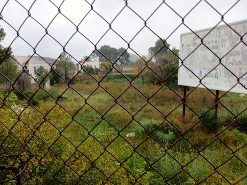 Suelo en venta  en Calle RIU TURIA, Montserrat