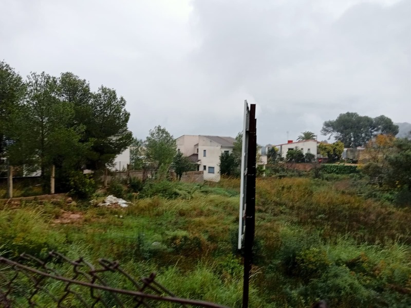 Suelo en venta  en Calle RIU TURIA, Montserrat