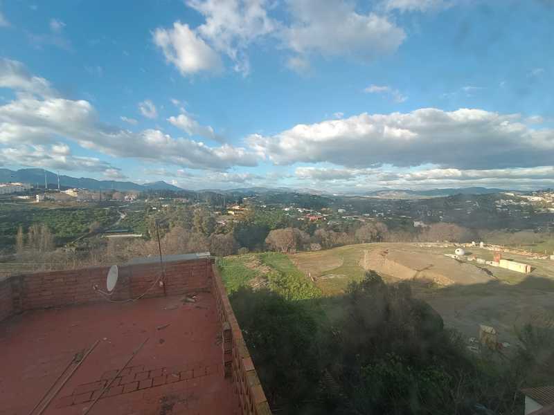 Casa en venta  en Avenida REINA SOFIA, Coín