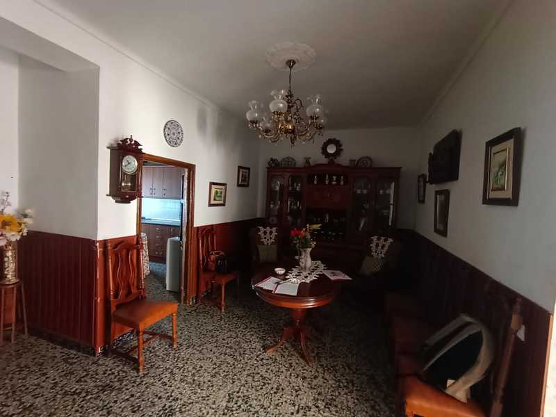 Casa en venta  en Avenida REINA SOFIA, Coín