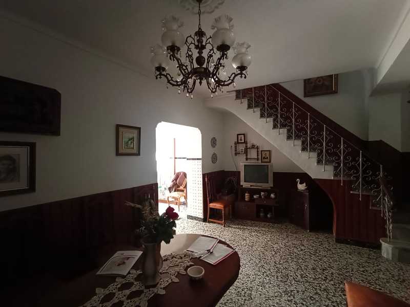 Casa en venta  en Avenida REINA SOFIA, Coín