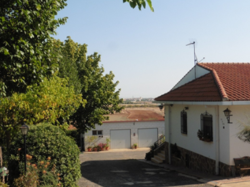 Chalet en venta  en Camino caballeros, Ciudad Real