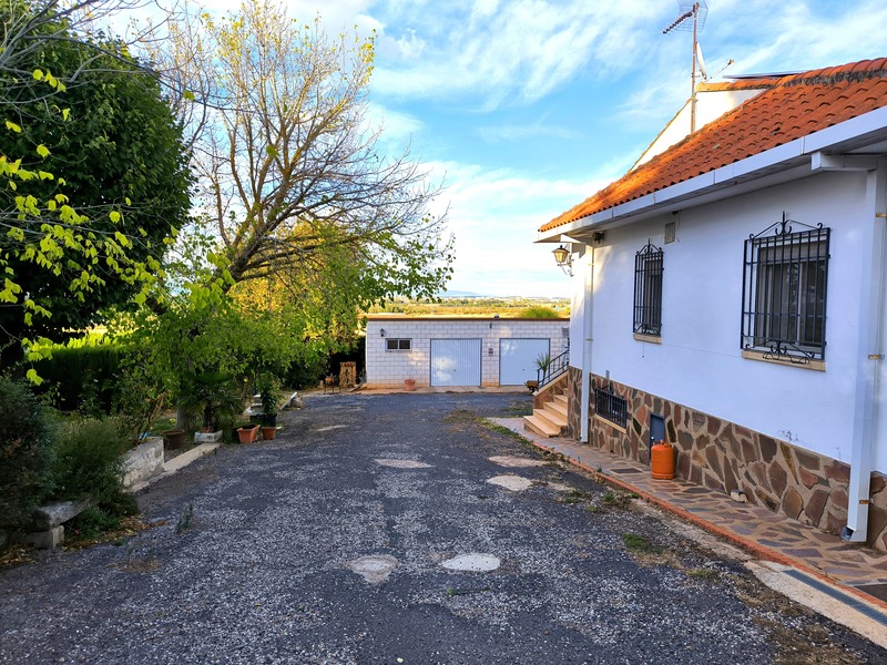 Chalet en venta  en Camino caballeros, Ciudad Real