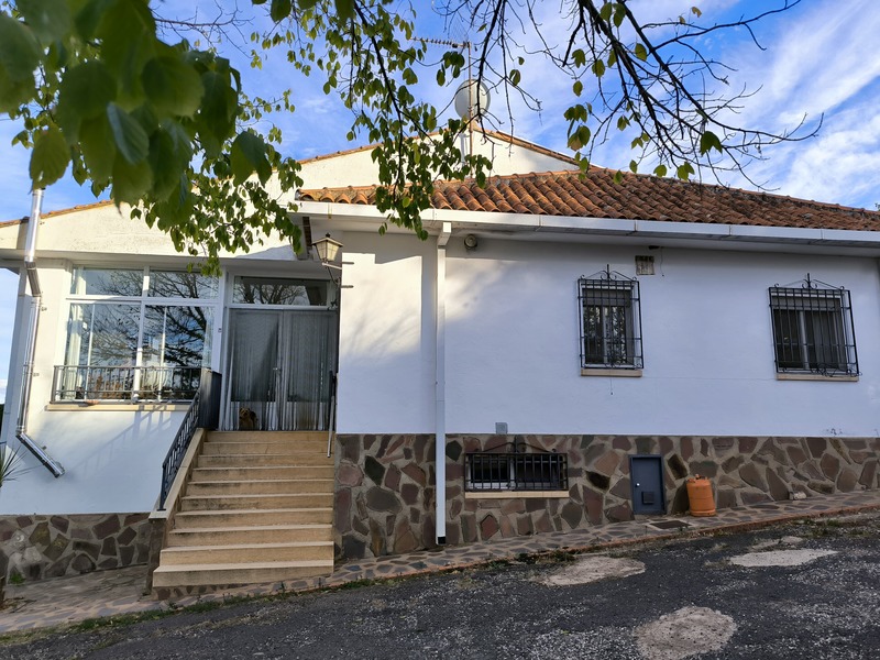 Chalet en venta  en Camino caballeros, Ciudad Real