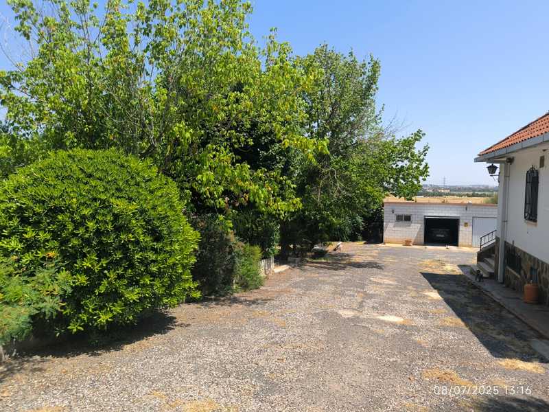 Chalet en venta  en Camino caballeros, Ciudad Real