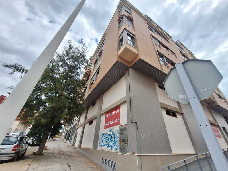 Local en venta  en Calle LERIDA, Santa Pola