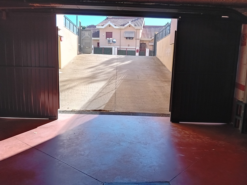 Parking en venta  en Calle MADRID, Serranillos del Valle