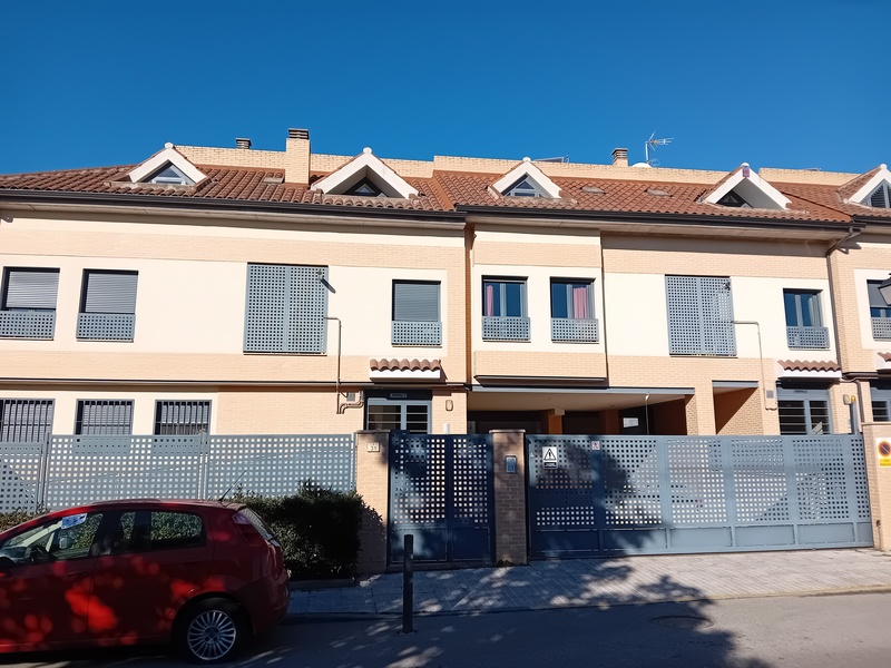 Parking en venta  en Calle MADRID, Serranillos del Valle