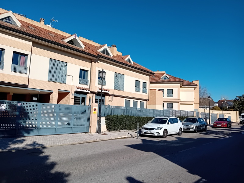 Parking en venta  en Calle MADRID, Serranillos del Valle