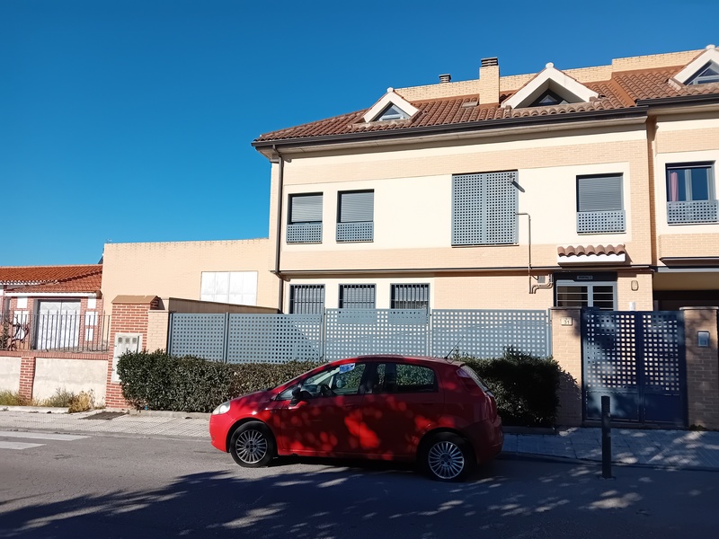 Parking en venta  en Calle MADRID, Serranillos del Valle