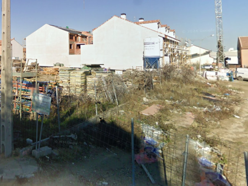 Suelo - Urbanizable en venta  en Calle BOROX, Yeles