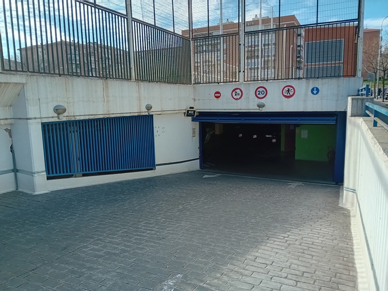 Parking en venta  en Calle JOSE ARCONES GIL, Madrid Capital Parking en venta  en Calle JOSE ARCONES GIL, Madrid Capital