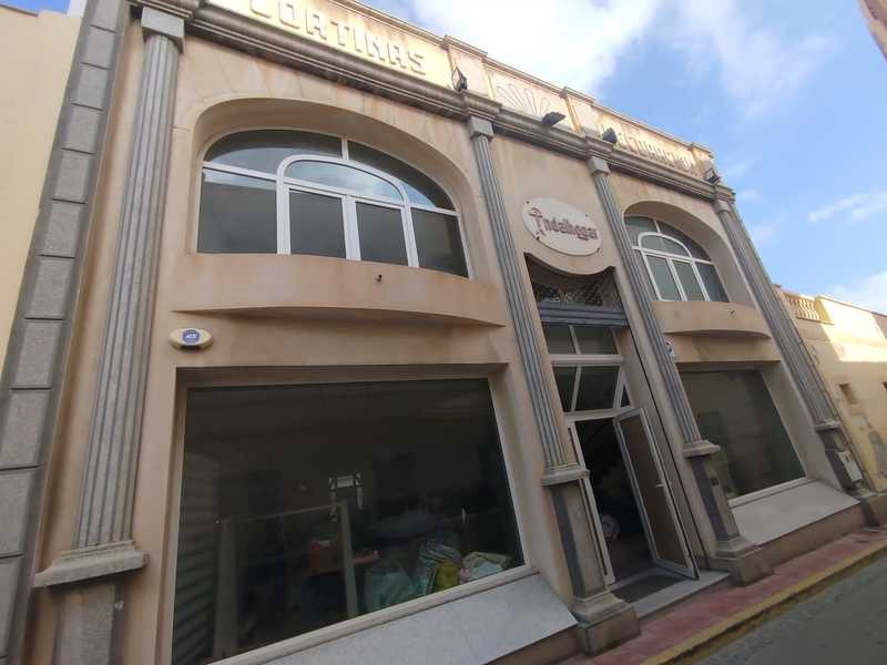 Local - 1ª línea comercial en venta  en Calle Diego Caparros, Vera Local - 1ª línea comercial en venta  en Calle Diego Caparros, Vera