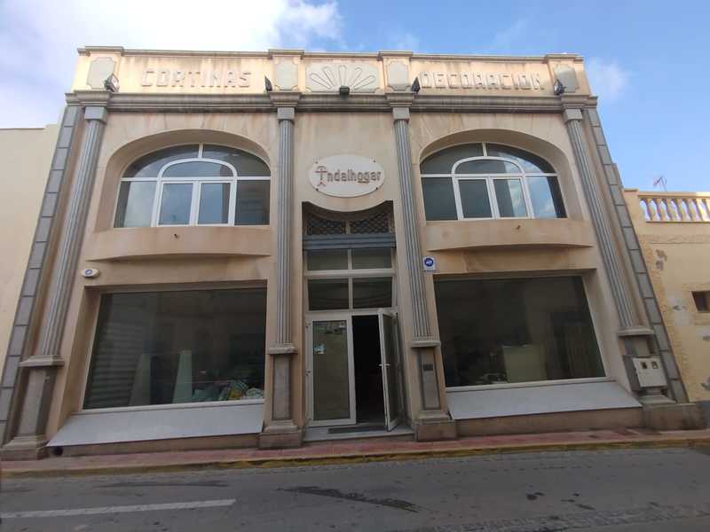 Local - 1ª línea comercial en venta  en Calle Diego Caparros, Vera Local - 1ª línea comercial en venta  en Calle Diego Caparros, Vera
