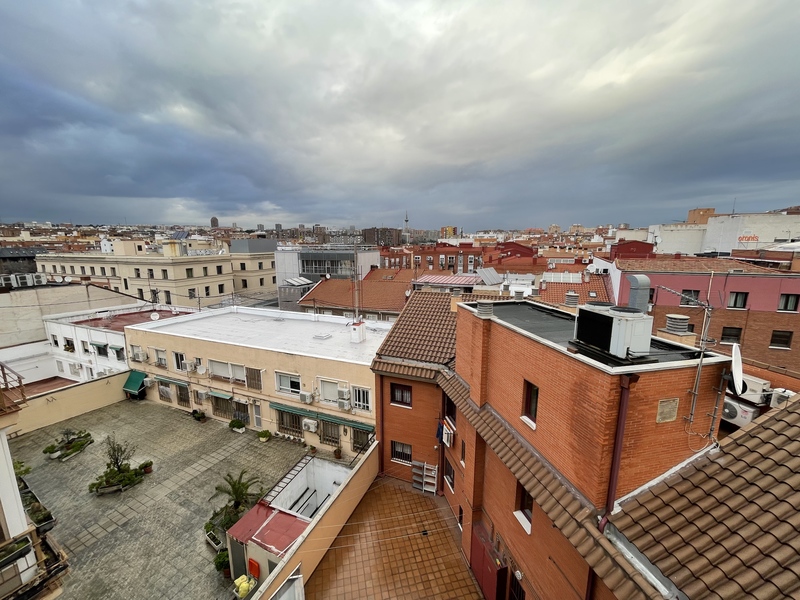 Edificio - Oficinas en venta  en Avenida Albufera, Madrid Capital