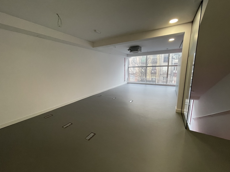 Edificio - Oficinas en venta  en Avenida Albufera, Madrid Capital