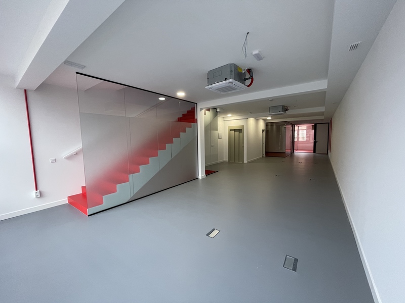 Edificio - Oficinas en venta  en Avenida Albufera, Madrid Capital