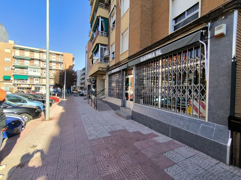 Local en venta  en Ronda LA MATA, Ciudad Real