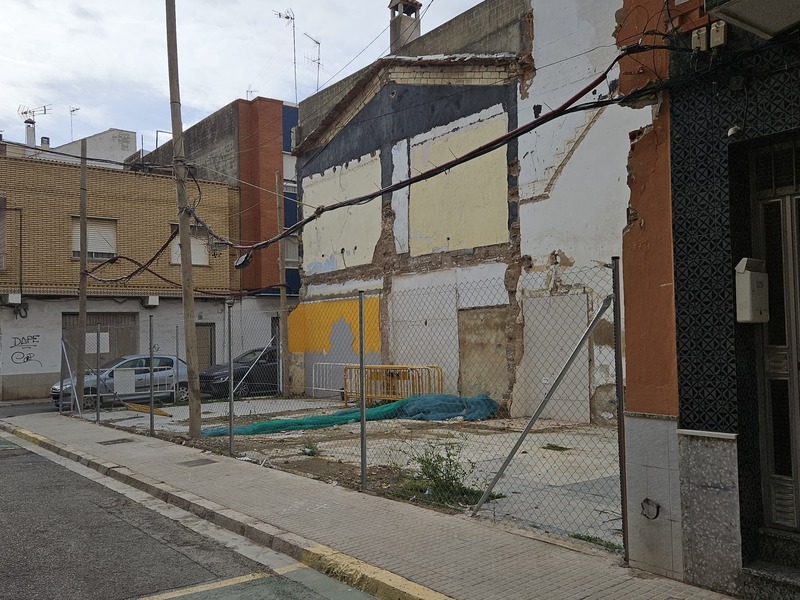 Suelo en venta  en Calle PALANCIA ESQUINA CON LUIS VIVES, Sagunto / Sagunt Suelo en venta  en Calle PALANCIA ESQUINA CON LUIS VIVES, Sagunto / Sagunt