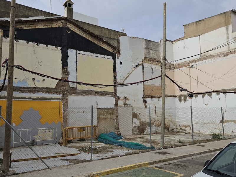 Suelo en venta  en Calle PALANCIA ESQUINA CON LUIS VIVES, Sagunto / Sagunt Suelo en venta  en Calle PALANCIA ESQUINA CON LUIS VIVES, Sagunto / Sagunt