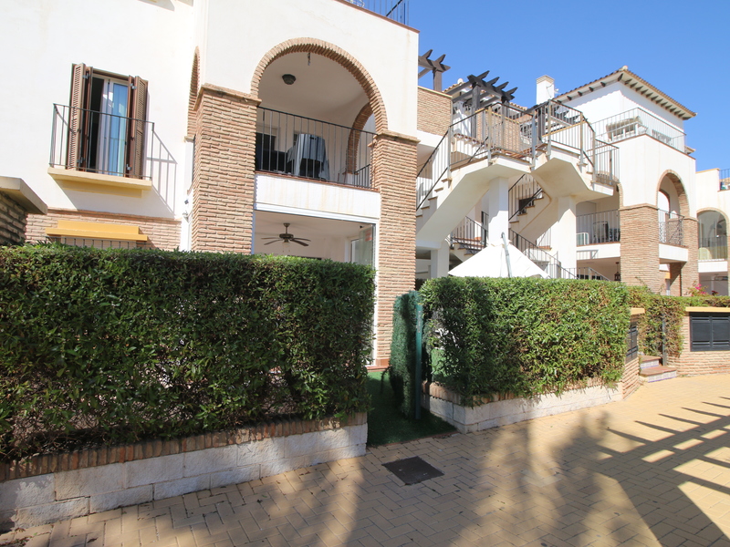 Apartamento en venta  en Calle TOMILLO, Vera