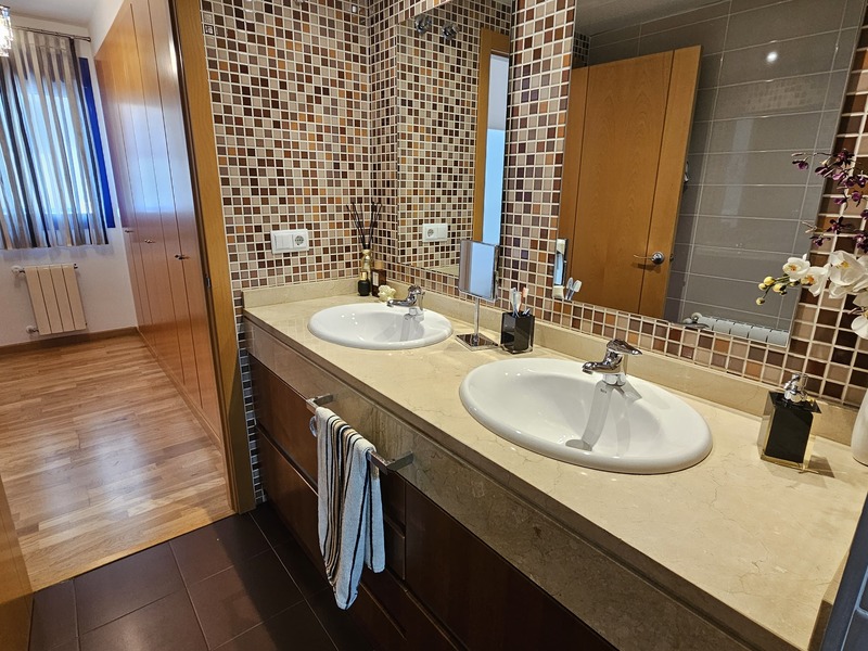 Chalet adosado en venta  en Calle Ben Açat, Sagunto / Sagunt Chalet adosado en venta  en Calle Ben Açat, Sagunto / Sagunt