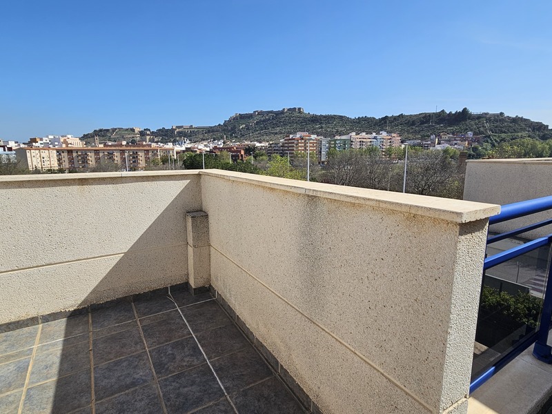 Chalet adosado en venta  en Calle Ben Açat, Sagunto / Sagunt Chalet adosado en venta  en Calle Ben Açat, Sagunto / Sagunt