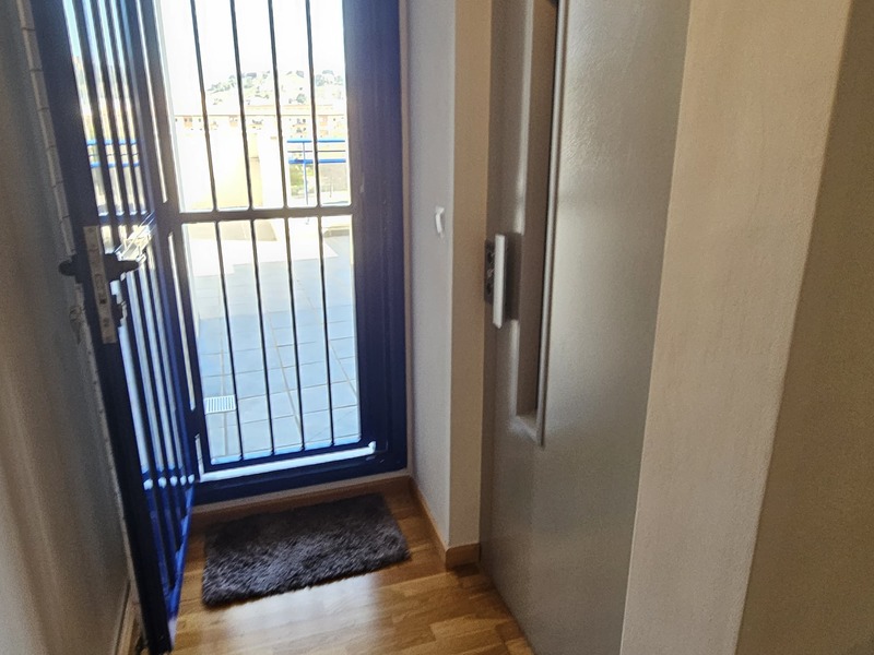 Chalet adosado en venta  en Calle Ben Açat, Sagunto / Sagunt Chalet adosado en venta  en Calle Ben Açat, Sagunto / Sagunt