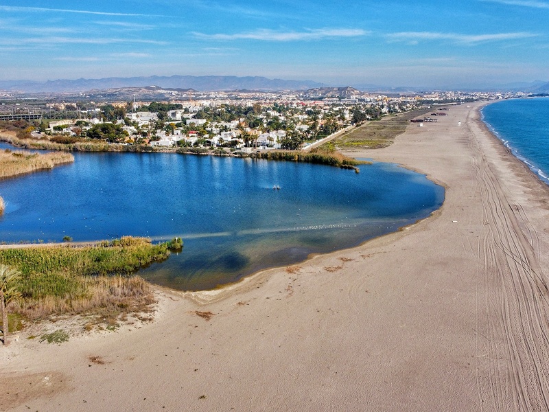 Apartamento en venta  en Avenida Alcazaba (Pueblo salinas I), Vera