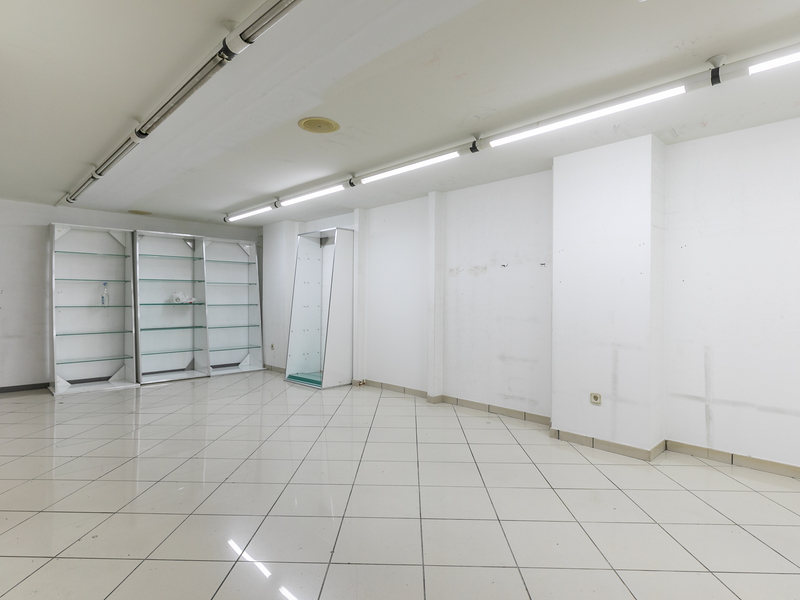 Local en venta  en Calle Doctor Michavila, Coslada