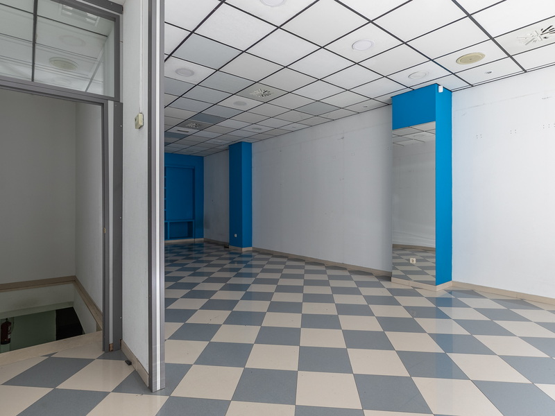 Local en venta  en Calle Doctor Michavila, Coslada