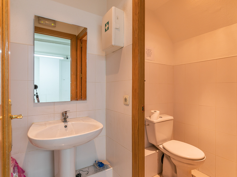 Local en venta  en Calle Doctor Michavila, Coslada